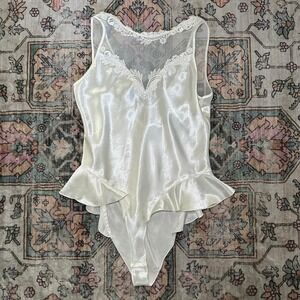 Amanda Smith vintage satin bodysuit – Small